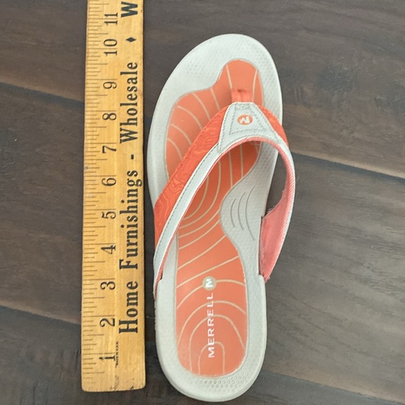 Merrel flat strap sandal women’s size 9 ( measurement in the photo) - Picture 7 of 7